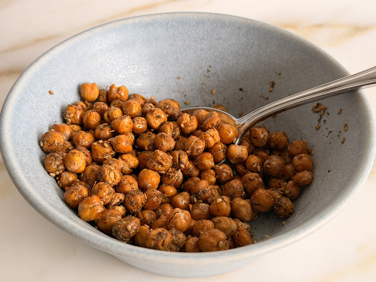 Roasted Chickpeas That Stay Crunchy